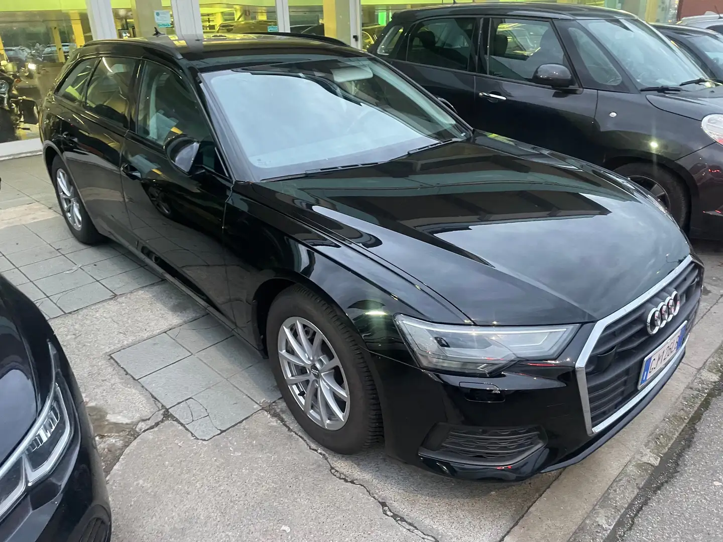 Audi A6 Avant 35 2.0 tdi mhev Design s-tronic Nero - 1