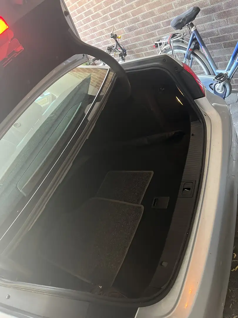 Mercedes-Benz E 220 BlueTEC Ambition Grijs - 1