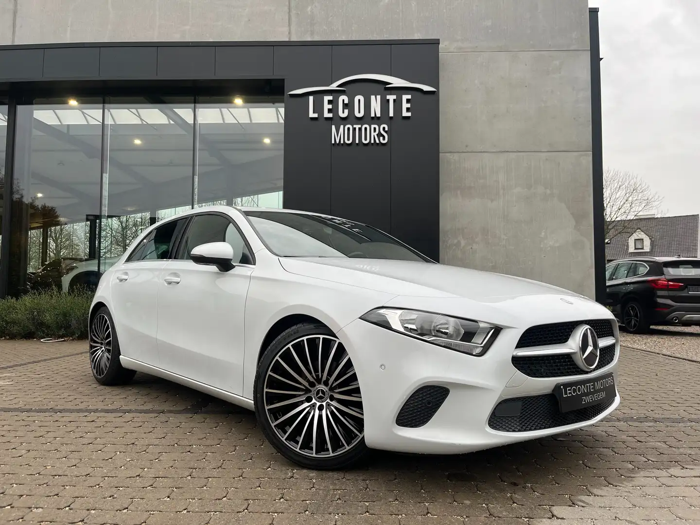 Mercedes-Benz A 160 A 160i Widescreen/Sportzetels/Camera/Gps/Cruise... Wit - 1