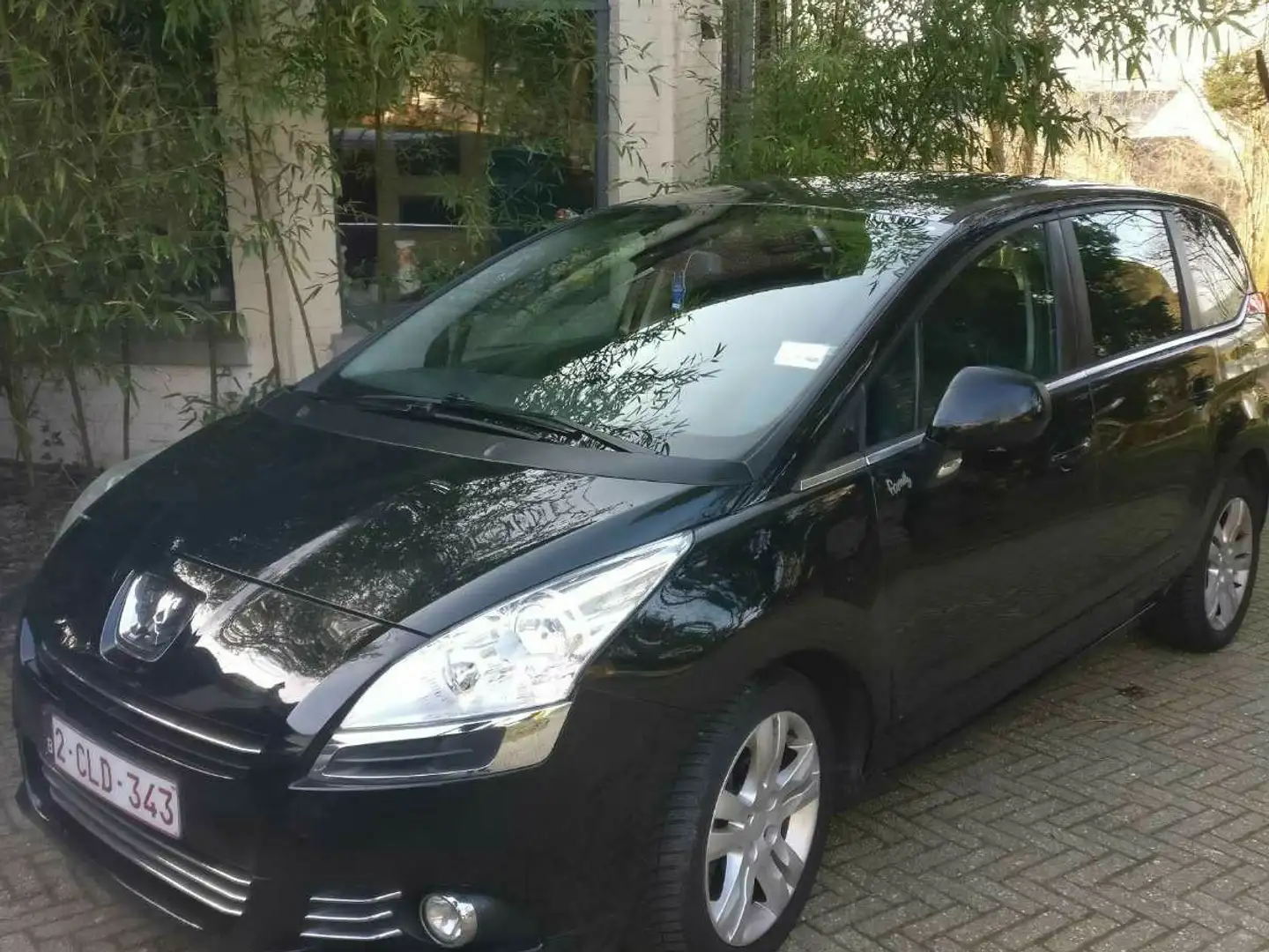 Peugeot 5008 HDI FAP 110 Family Fekete - 1