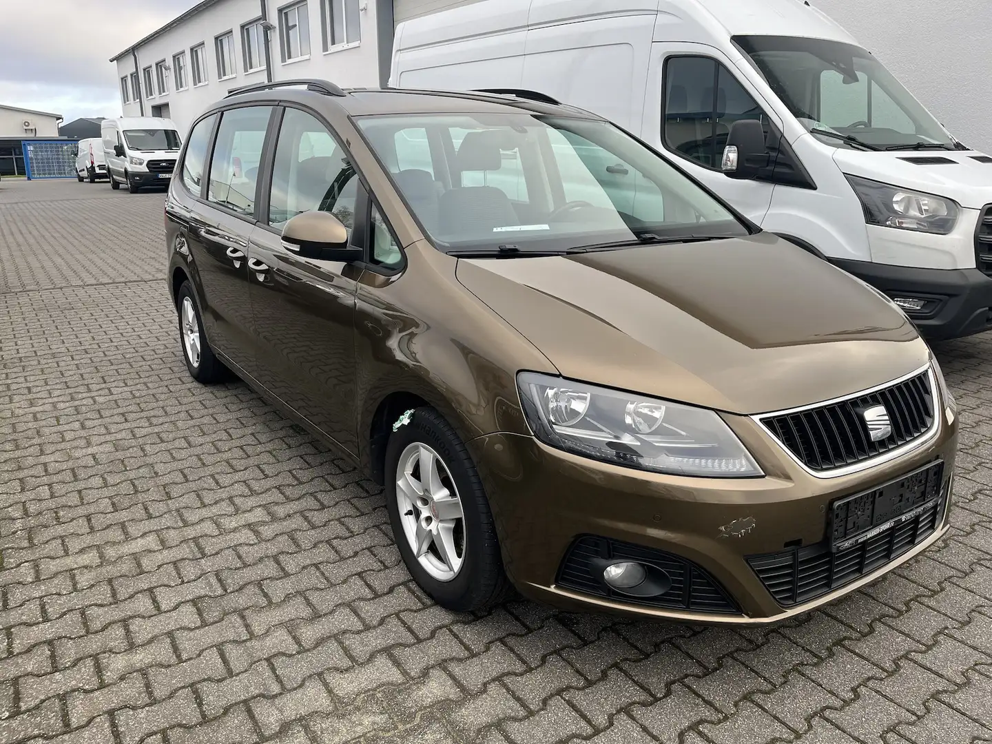 SEAT Alhambra Style 2.0 Diesel, EURO 5, AHK, 8 fach Brun - 2