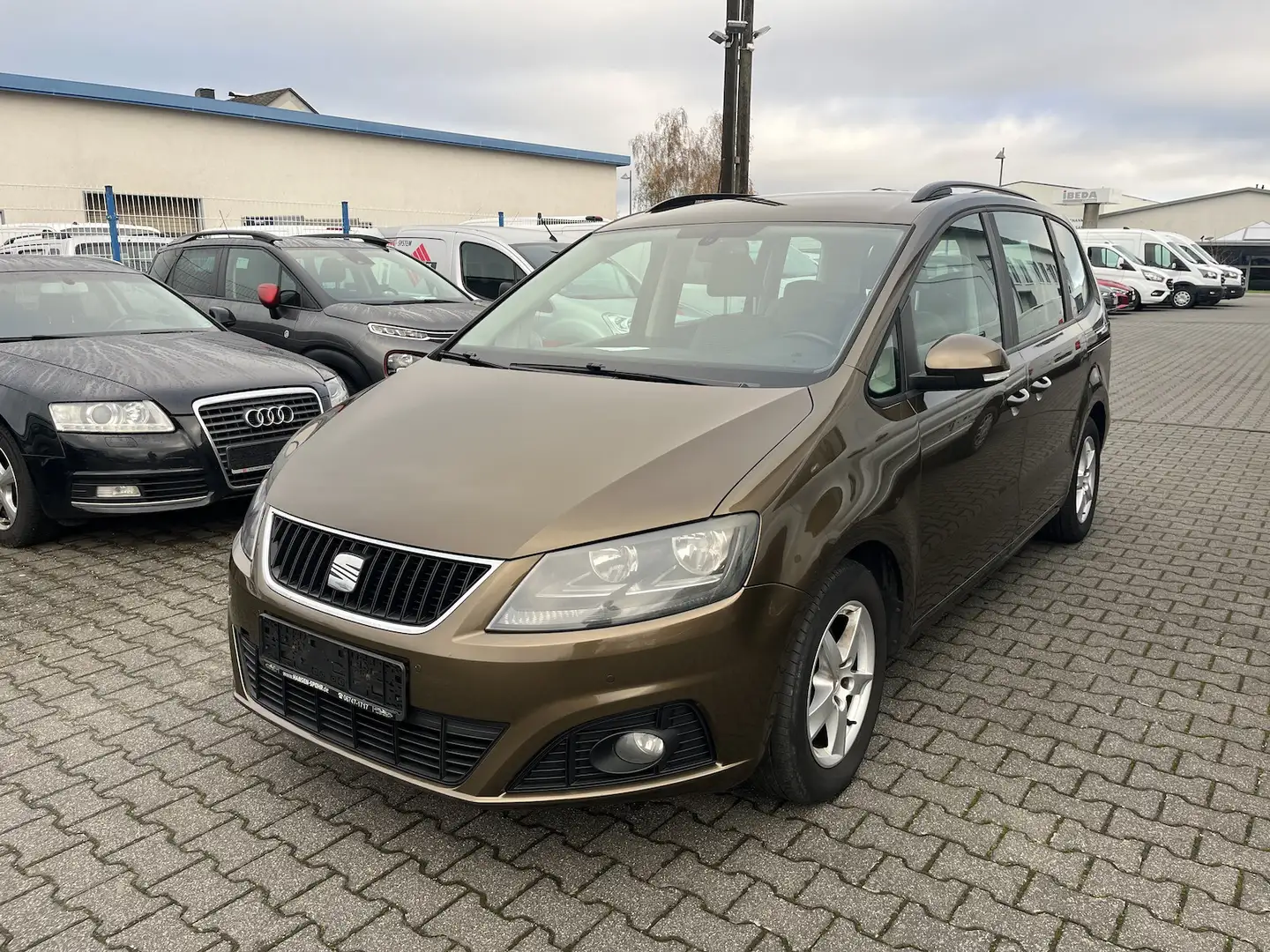 SEAT Alhambra Style 2.0 Diesel, EURO 5, AHK, 8 fach Brun - 1