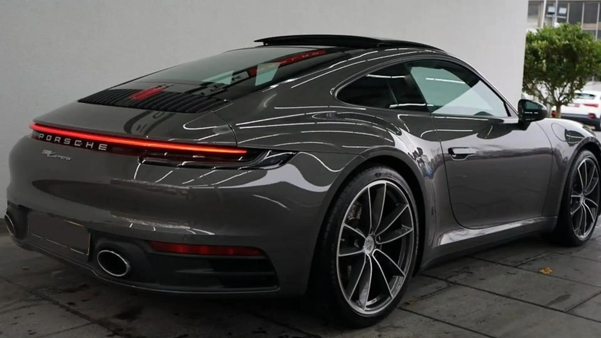 Porsche 992 Carrera Coupé PDK Gris - 1