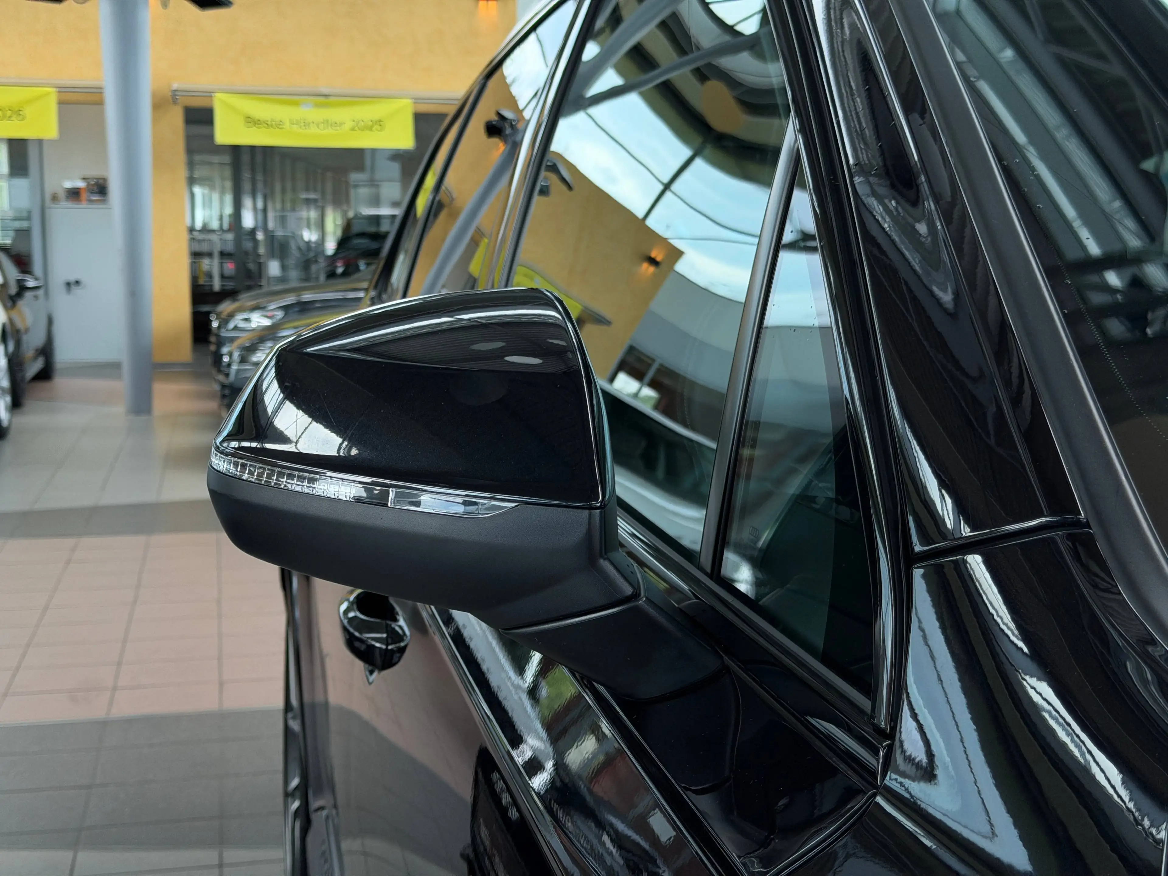 Audi SQ7 4.0 TDI Keramik Matrix Carbon Bose HUD Keyless 22" — photo 15