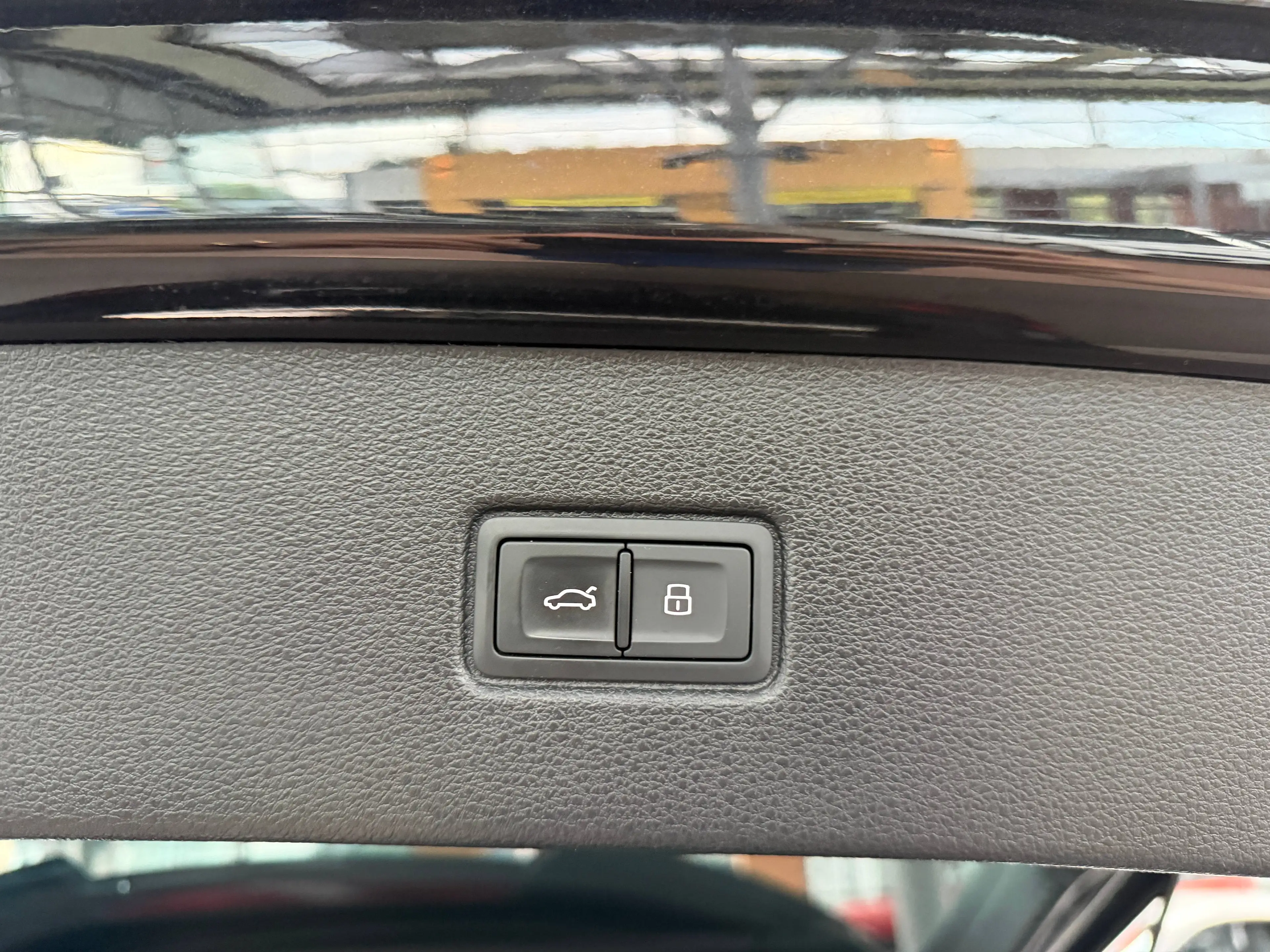 Audi SQ7 4.0 TDI Keramik Matrix Carbon Bose HUD Keyless 22" — photo 10