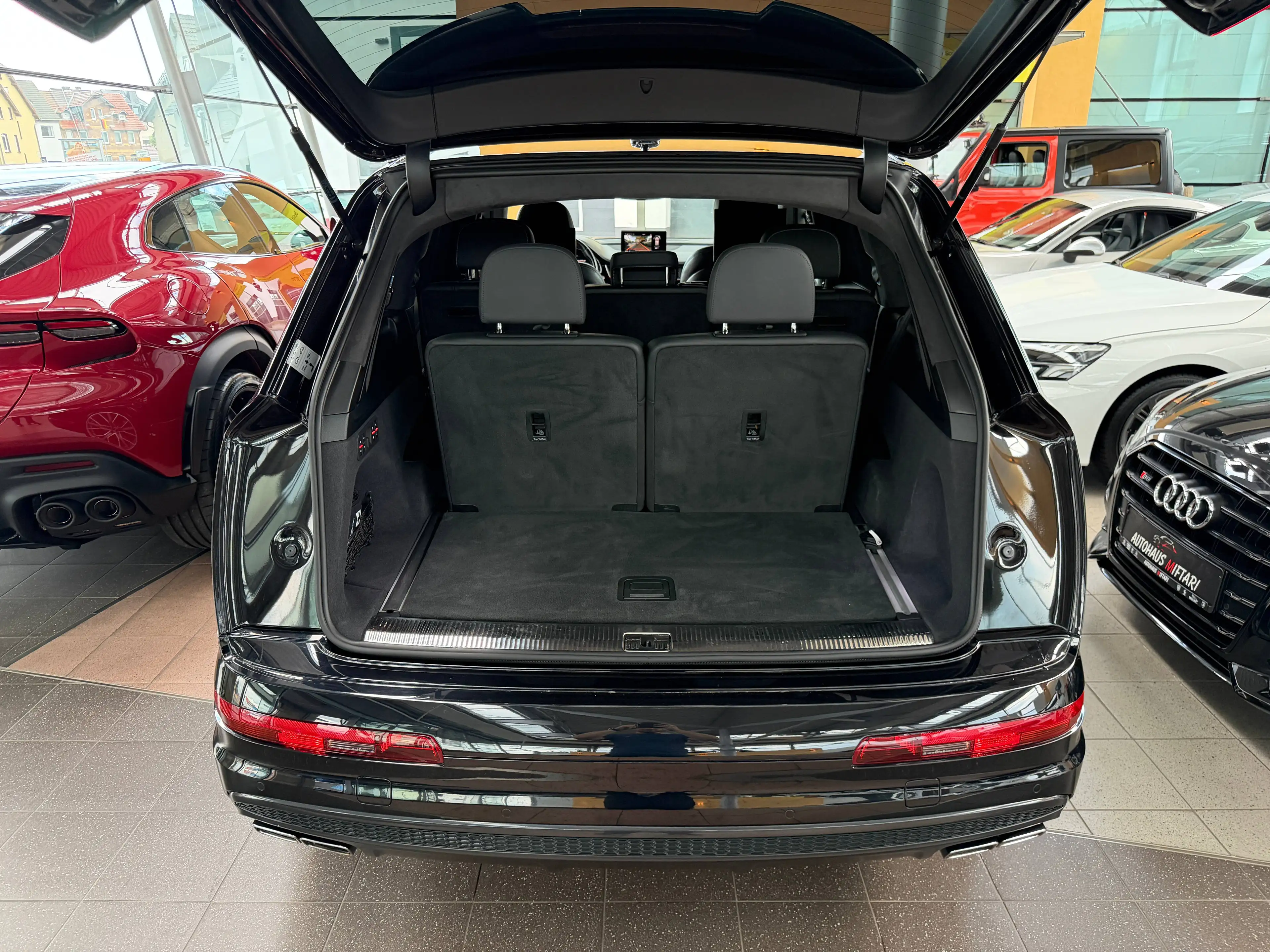 Audi SQ7 4.0 TDI Keramik Matrix Carbon Bose HUD Keyless 22" — photo 9