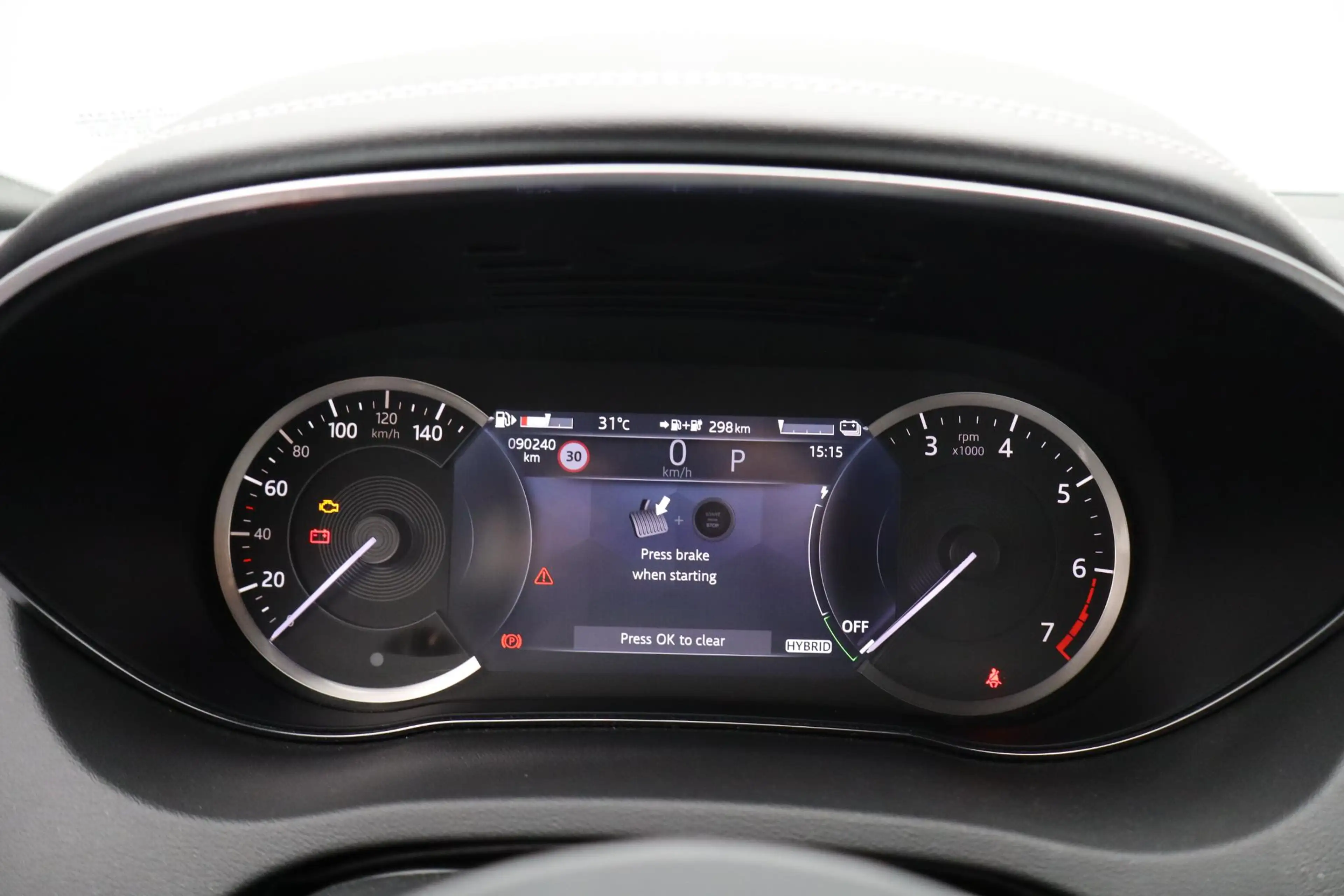 Jaguar E-Pace 1.5 P300e AWD R-Dynamic S | Trekhaak elektrisch ui — photo 9