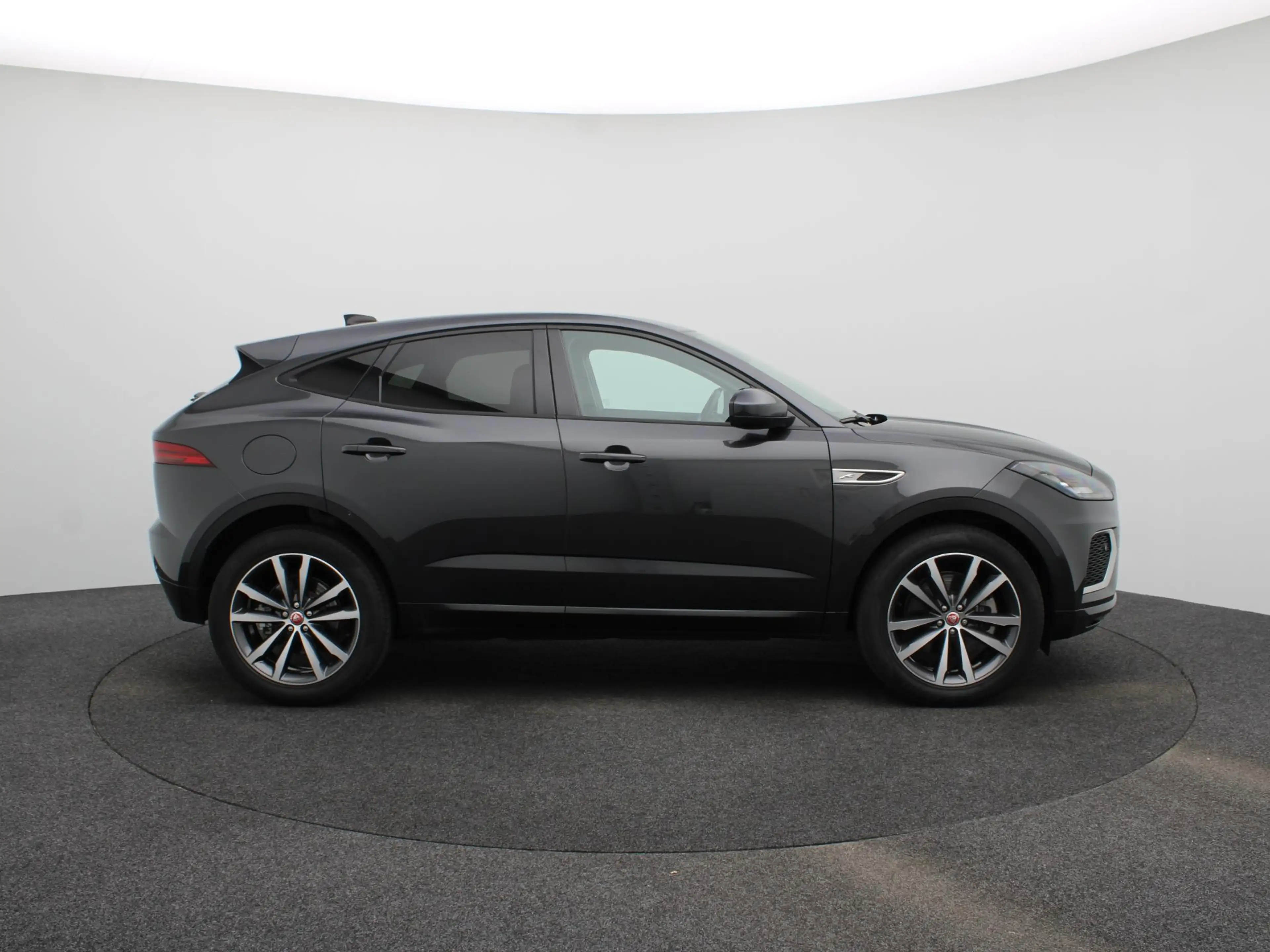 Jaguar E-Pace 1.5 P300e AWD R-Dynamic S | Trekhaak elektrisch ui — photo 7