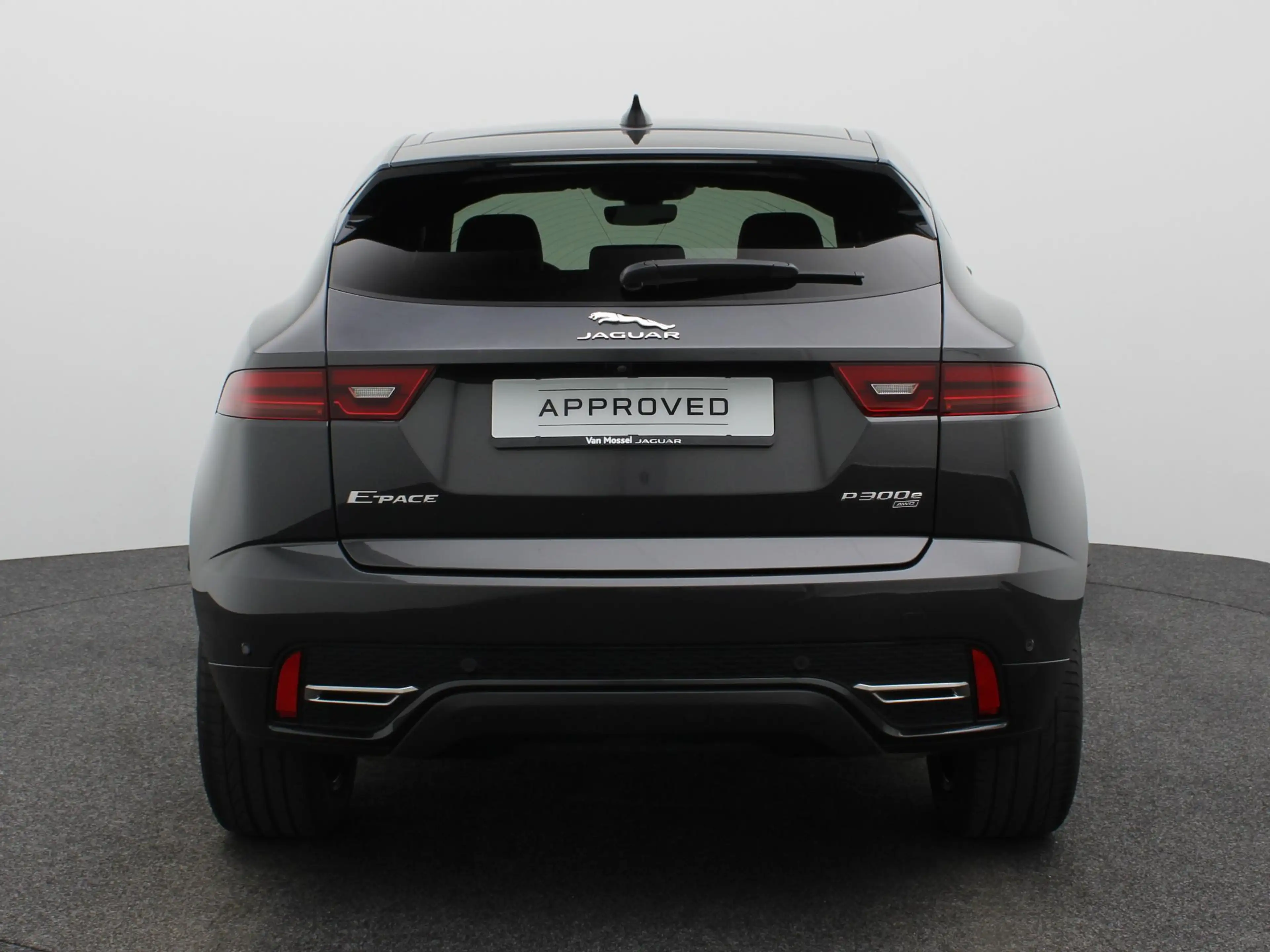 Jaguar E-Pace 1.5 P300e AWD R-Dynamic S | Trekhaak elektrisch ui — photo 5