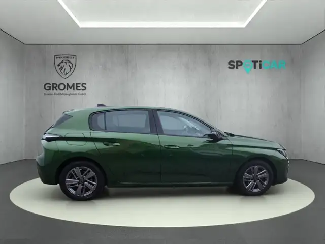 Peugeot 308 view 2