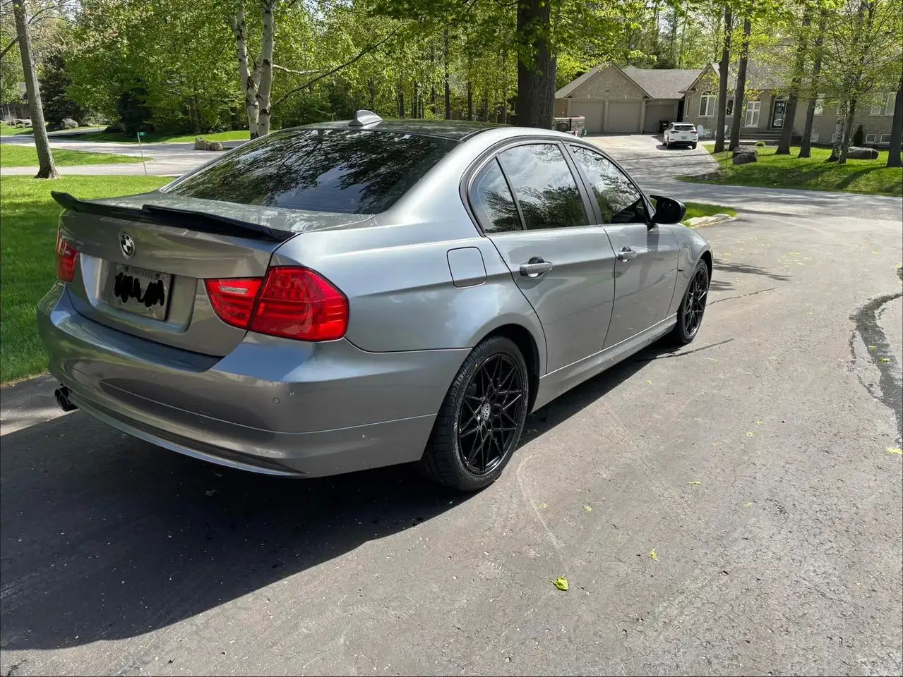 BMW 3 Series снимка BMW 3 Series