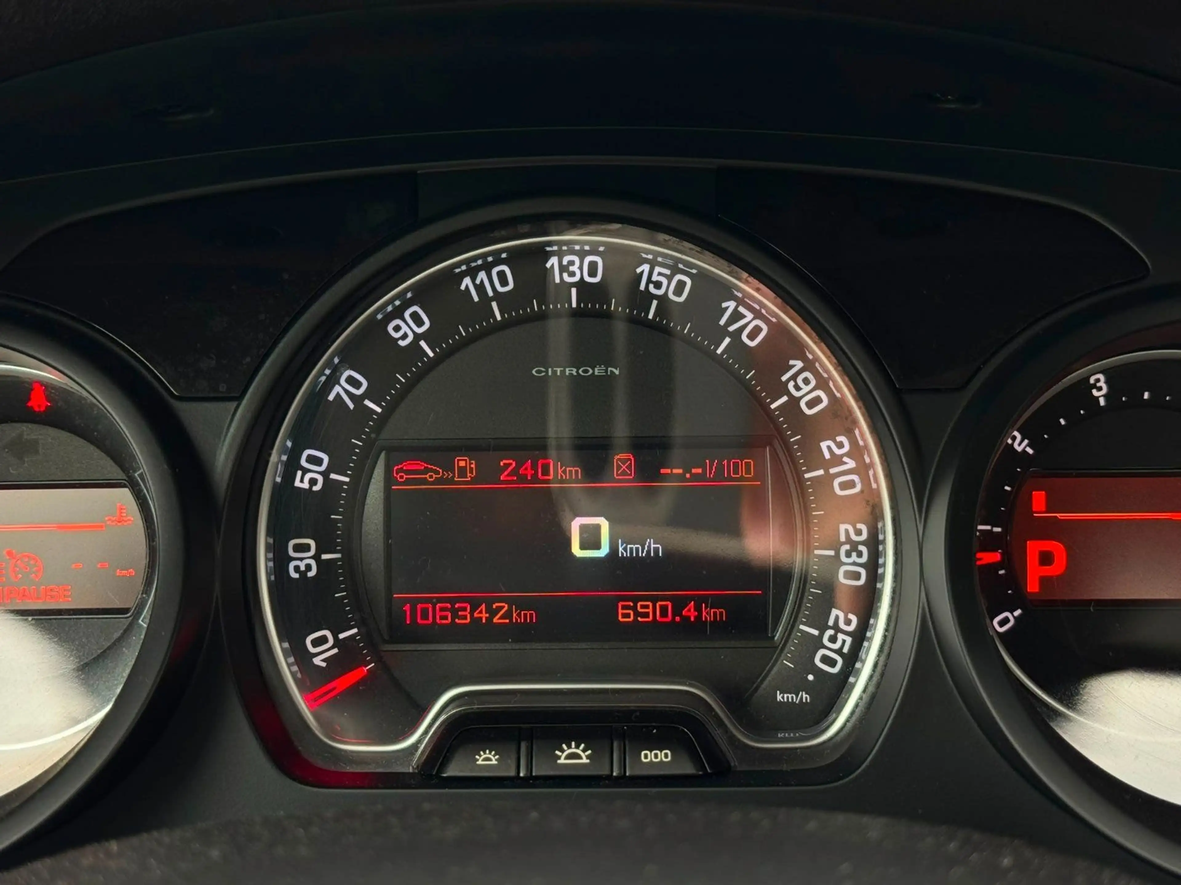 Citroen C5 C5 Confort NAVI. BT. AUTOMATIK. PDF — photo 12