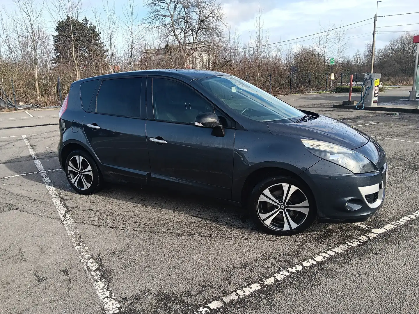 Renault Scenic 1.6 dCi Energy Bose Edition FAP Paars - 1