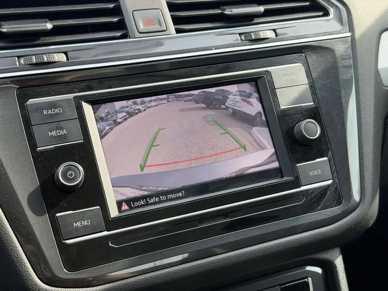 Volkswagen Tiguan снимка Volkswagen Tiguan