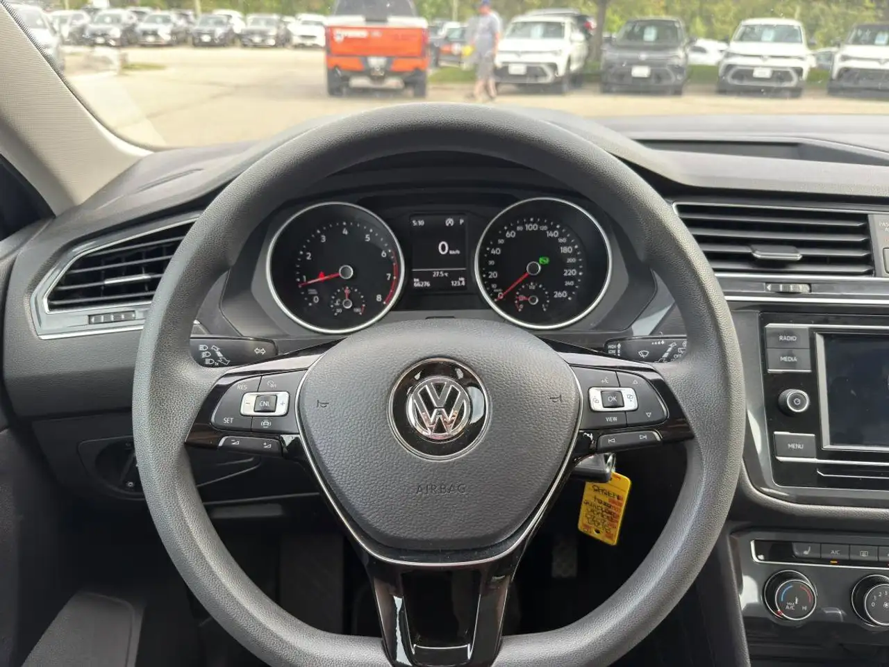 Volkswagen Tiguan снимка Volkswagen Tiguan
