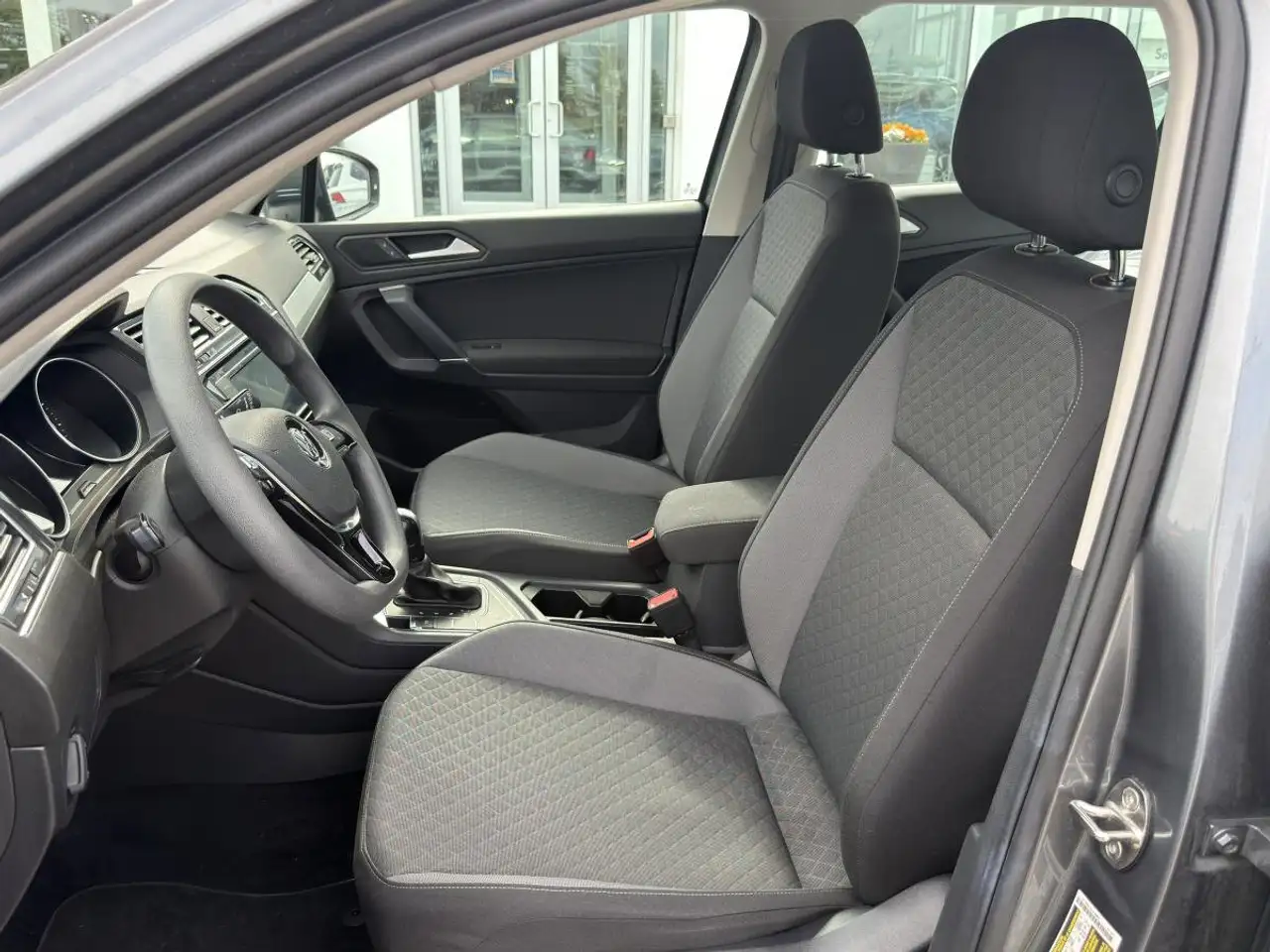 Volkswagen Tiguan снимка Volkswagen Tiguan