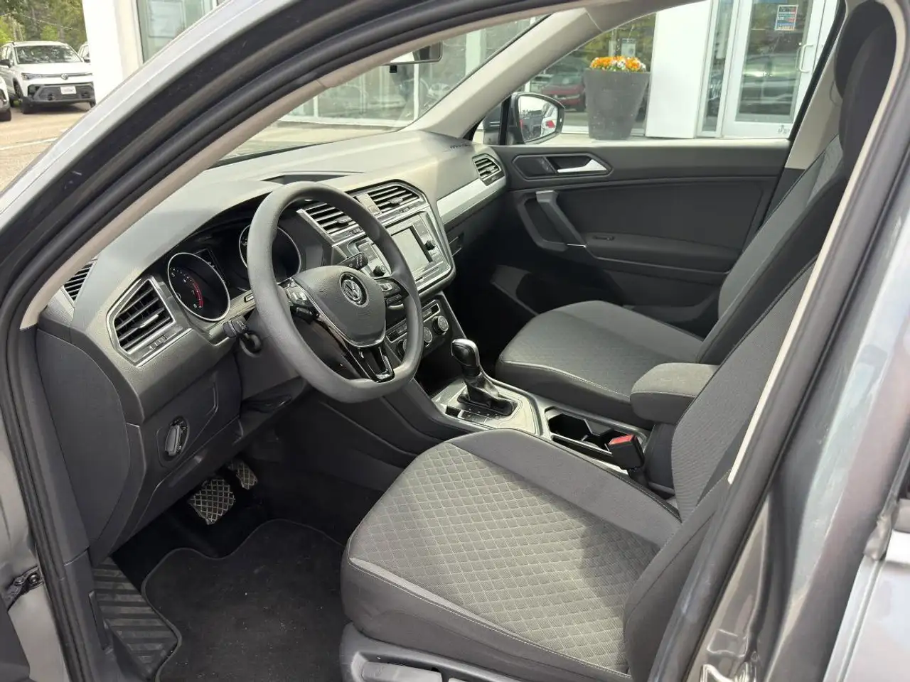 Volkswagen Tiguan снимка Volkswagen Tiguan