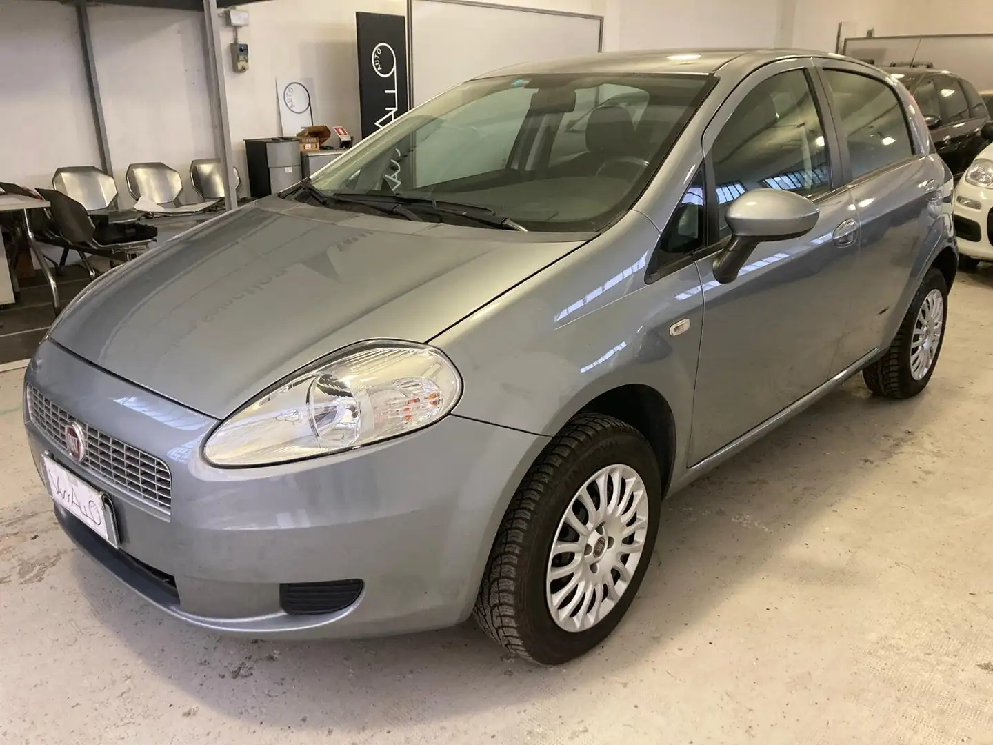 Fiat Grande Punto 5p1.4 natural power Dynamic 77cv OTTIME CONDIZIONI Grigio - 1