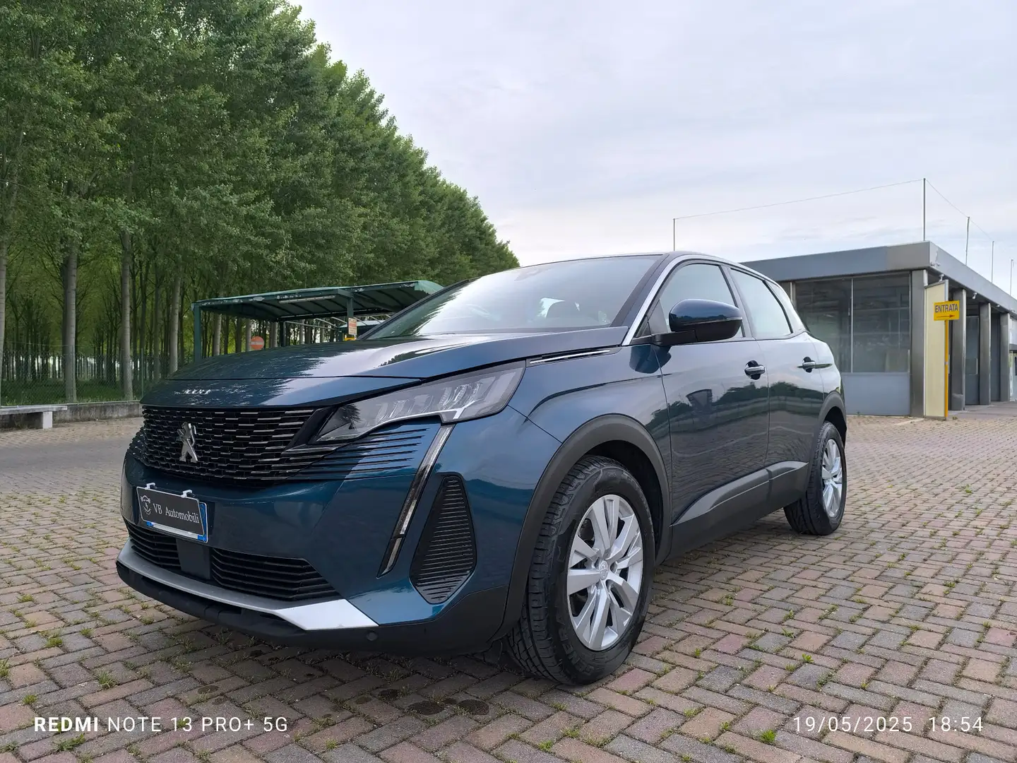 Peugeot 3008 BlueHDi 130 S&S EAT8 Active Business Zielony - 2
