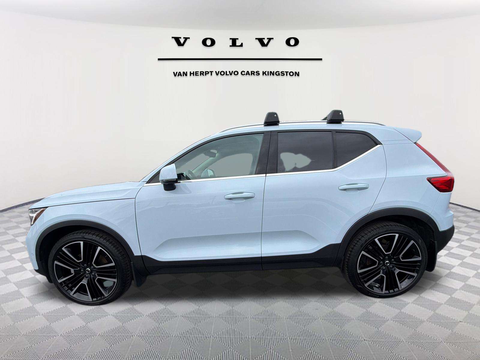 2024 Volvo XC40