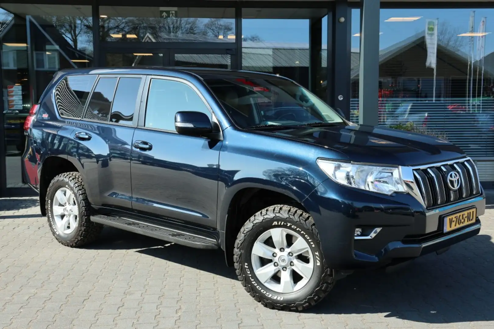 Toyota Land Cruiser 2.8 D-4D 5DRS CHALLENGER A/T VAN Blue - 1