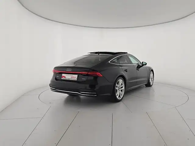 Audi A7 view 5