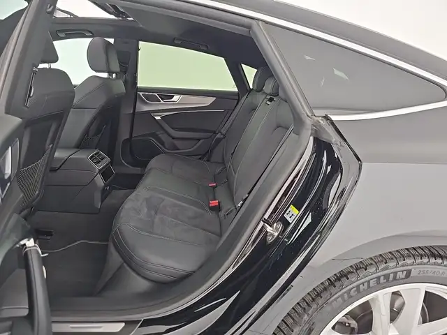 Audi A7 view 10