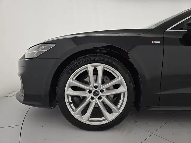 Audi A7 view 8