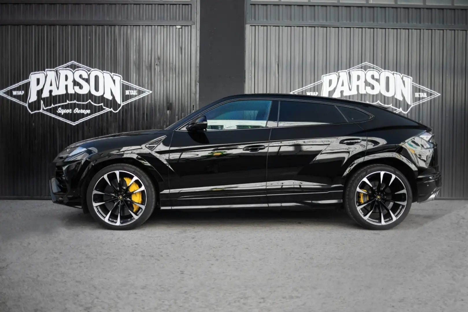Lamborghini Urus 4.0 V8 Aut. Schwarz - 1