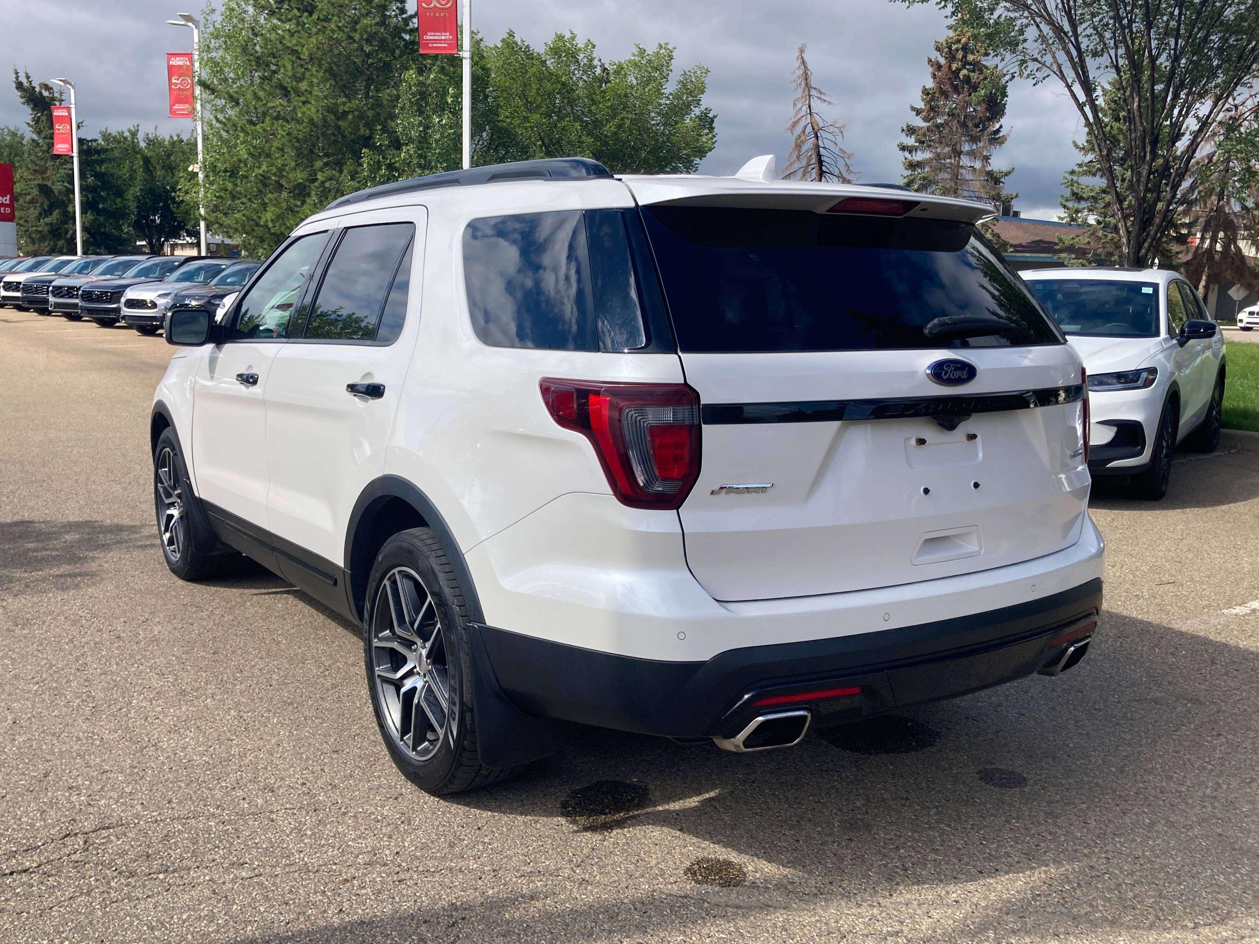 used 2016 Ford Explorer car
