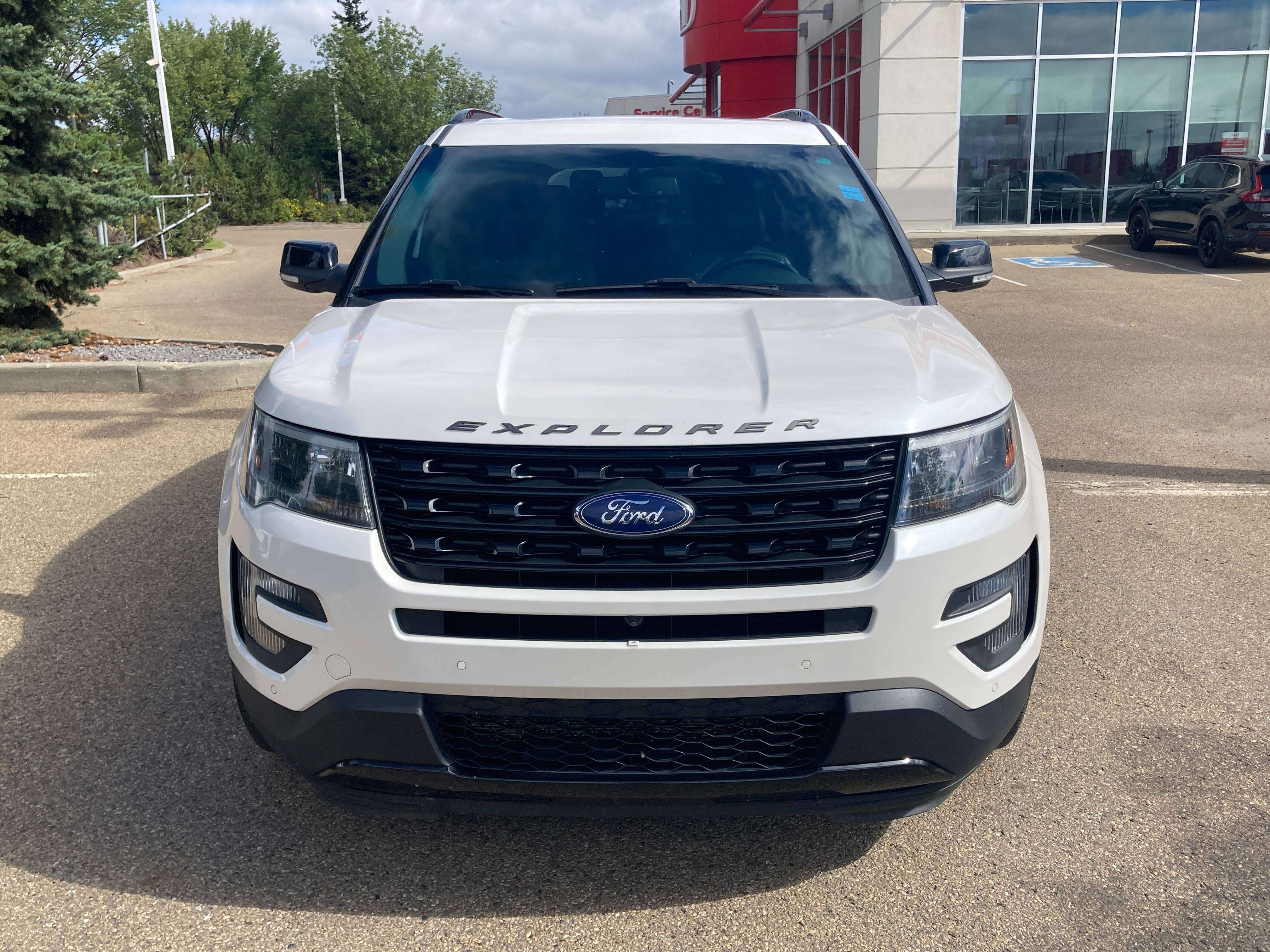 used 2016 Ford Explorer car