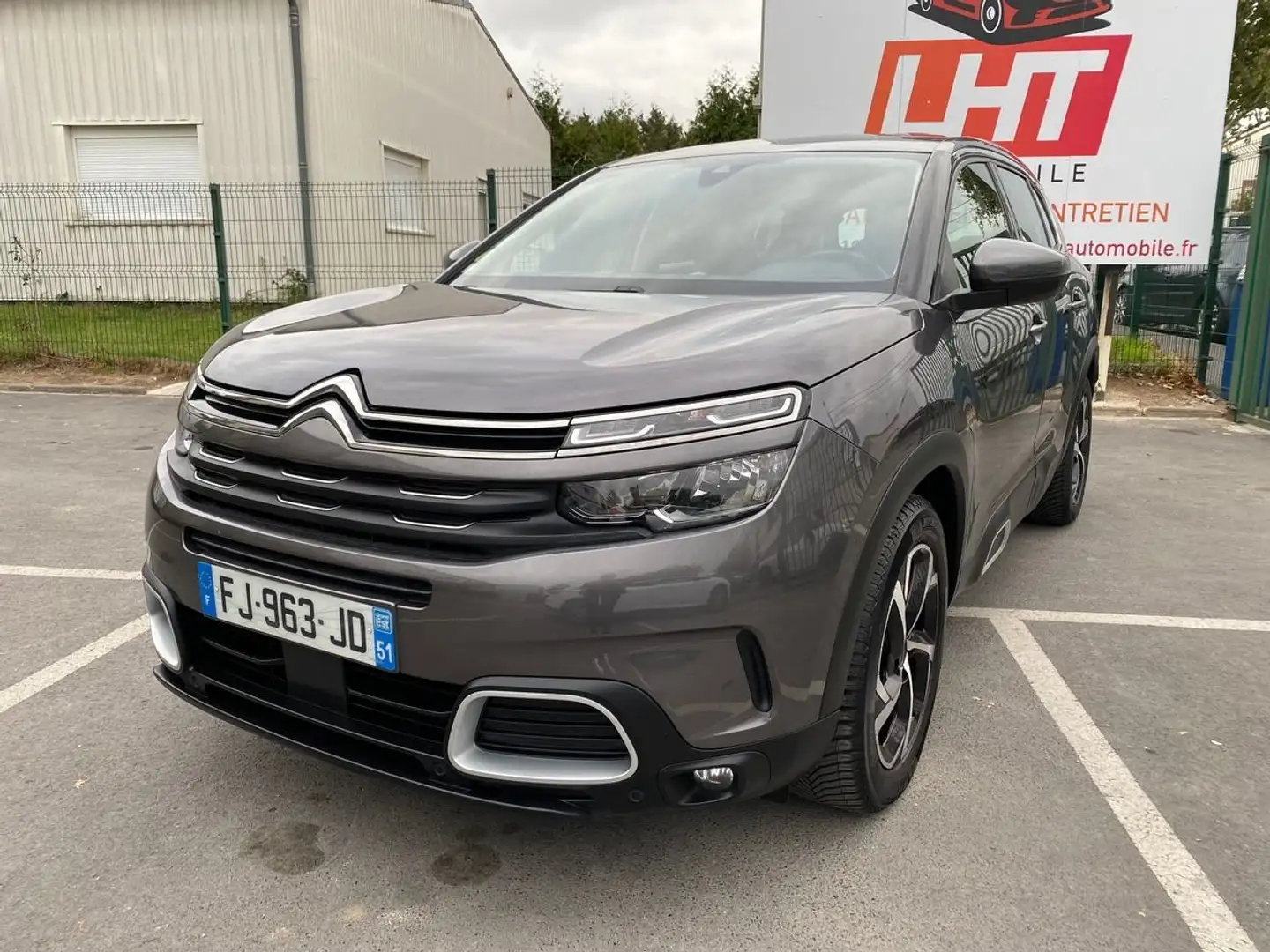 Citroen C5 aircross 1.5 business bluehdi 130ch stop Gris - 1