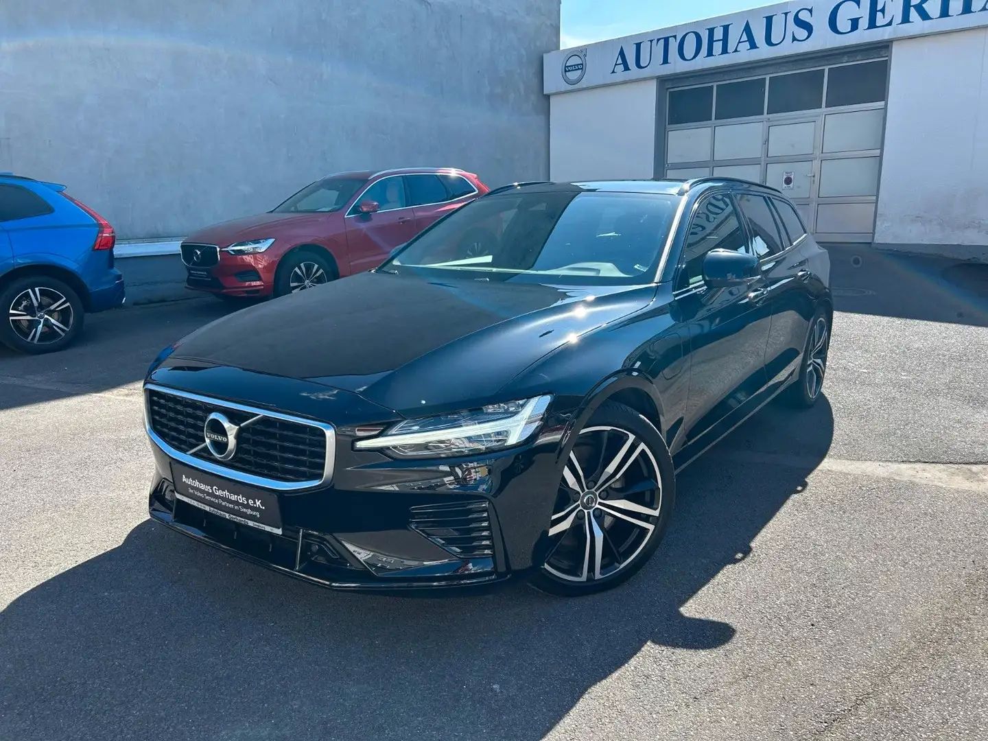 Volvo V60 Plug-In-Hybrid T8 AWD R-Design AHK, ACC, BLI Schwarz - 1