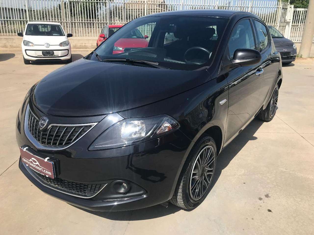 Lancia Ypsilon 1.0 FireFly 5p.S&S Hybryd Gold