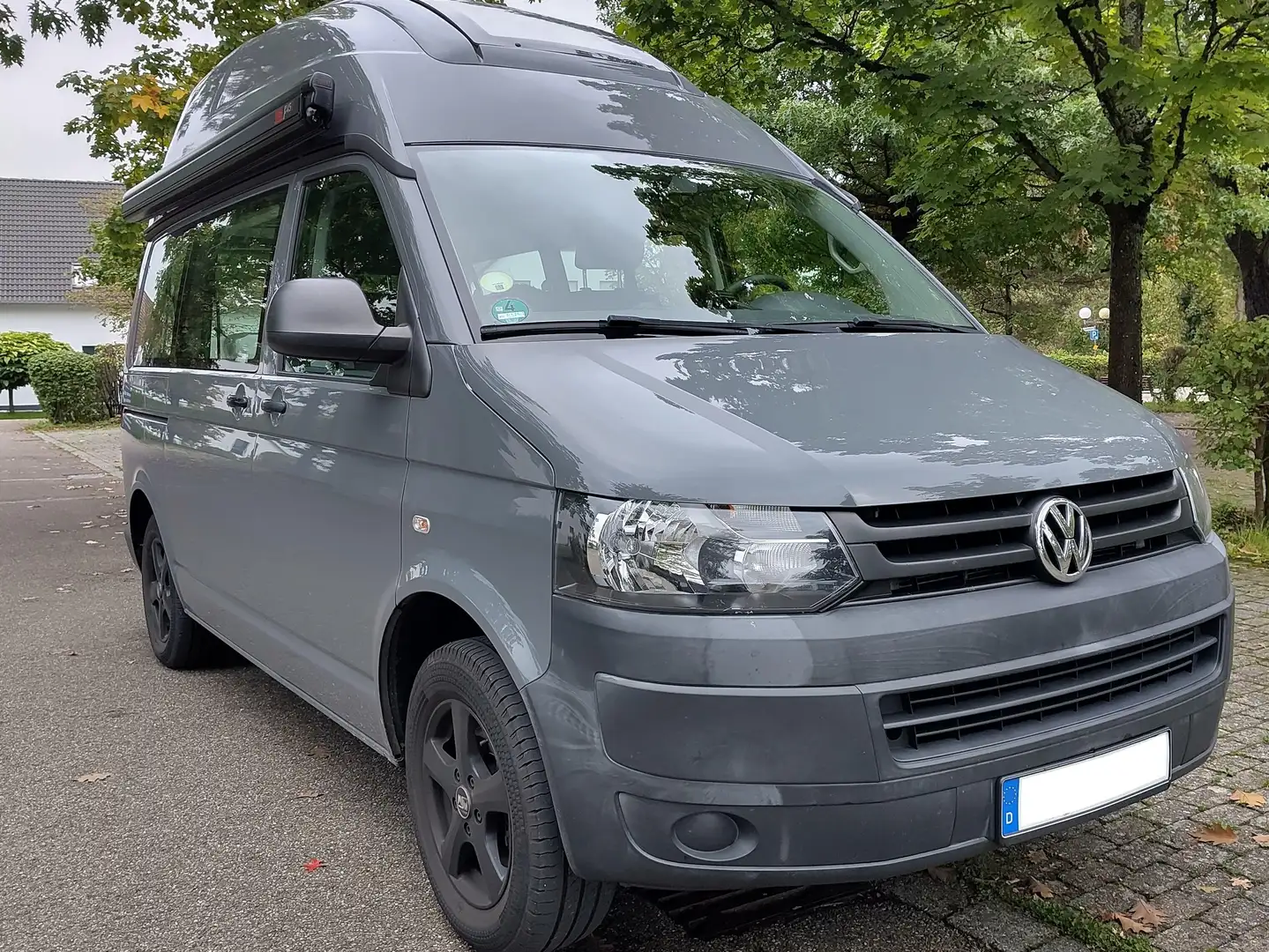 Volkswagen T5 Transporter Multimobil als Alltagsfahrzeug und Camper Gris - 2