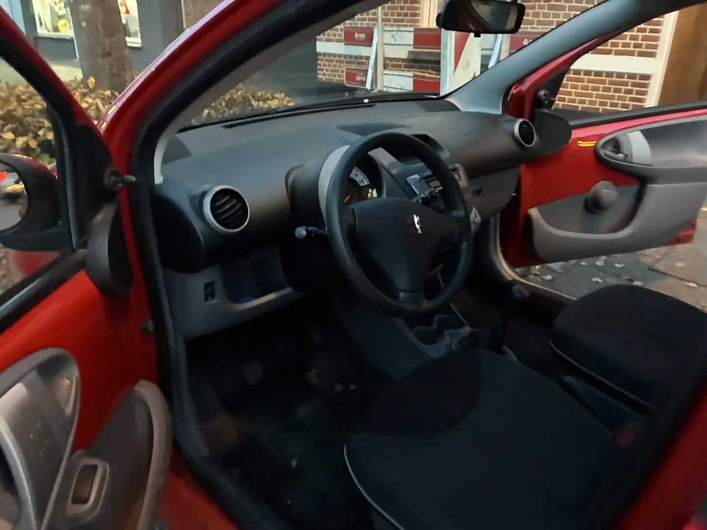 Peugeot 107 1.0-12V XS Rood - 1