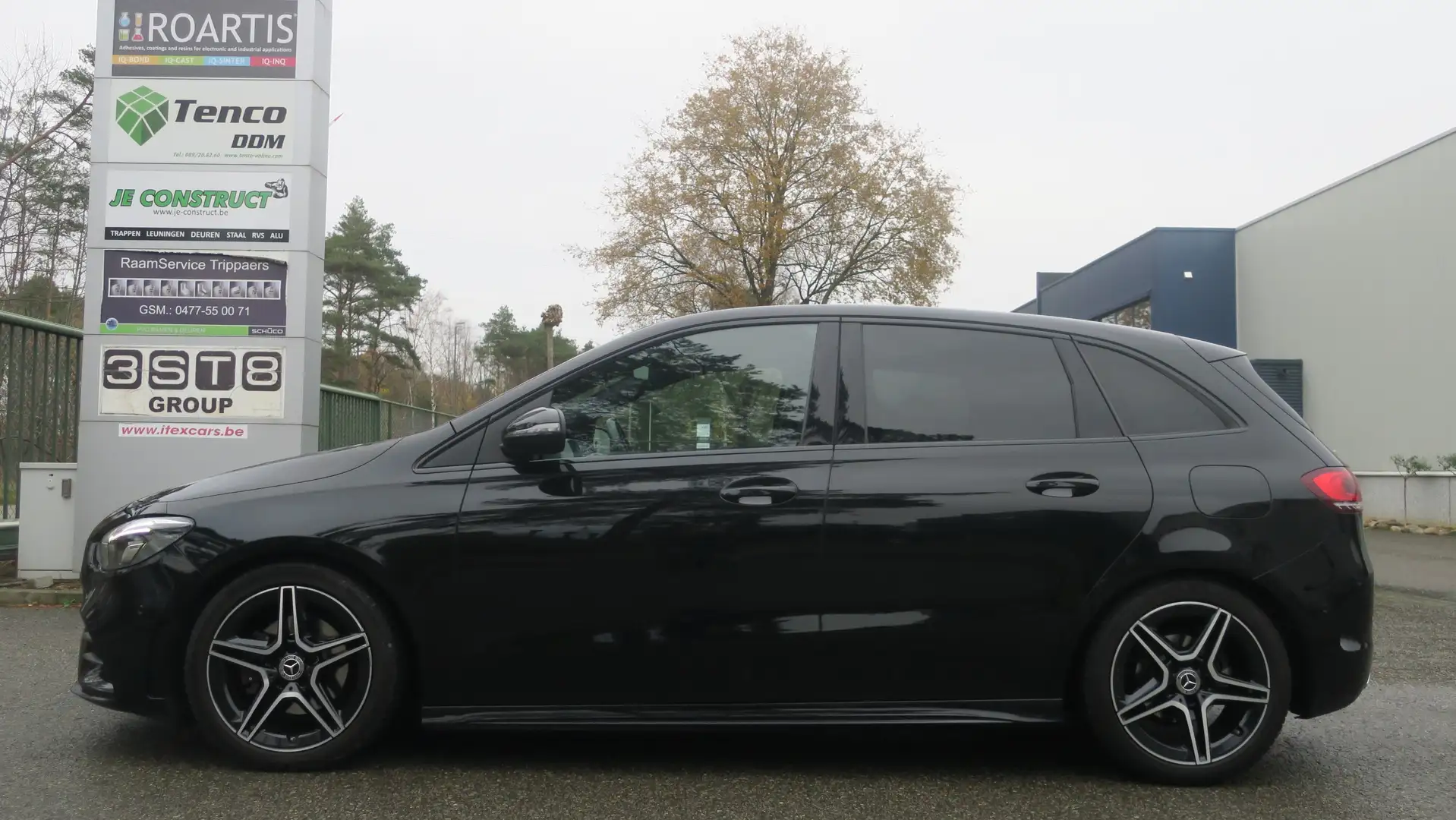 Mercedes-Benz B 180 B 180 d 7G-DCT AMG Line Zwart - 2