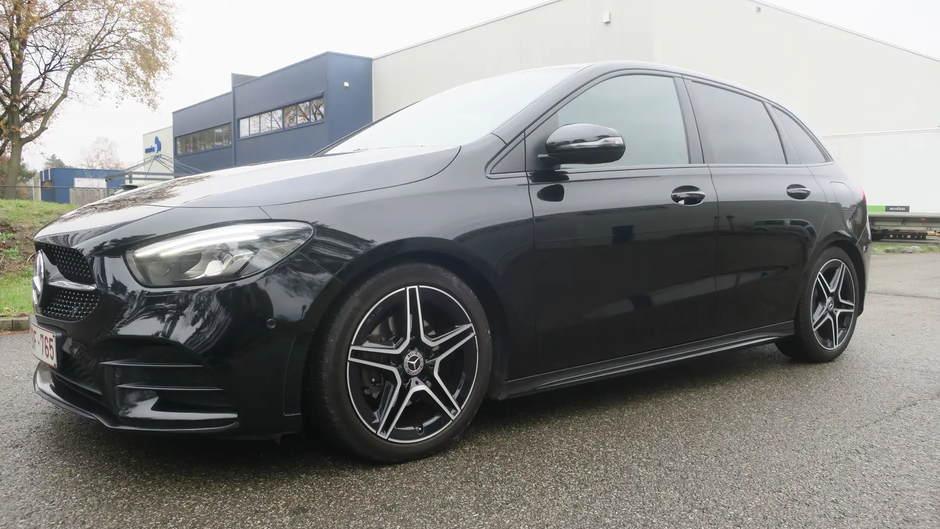Mercedes-Benz B 180 B 180 d 7G-DCT AMG Line Zwart - 1