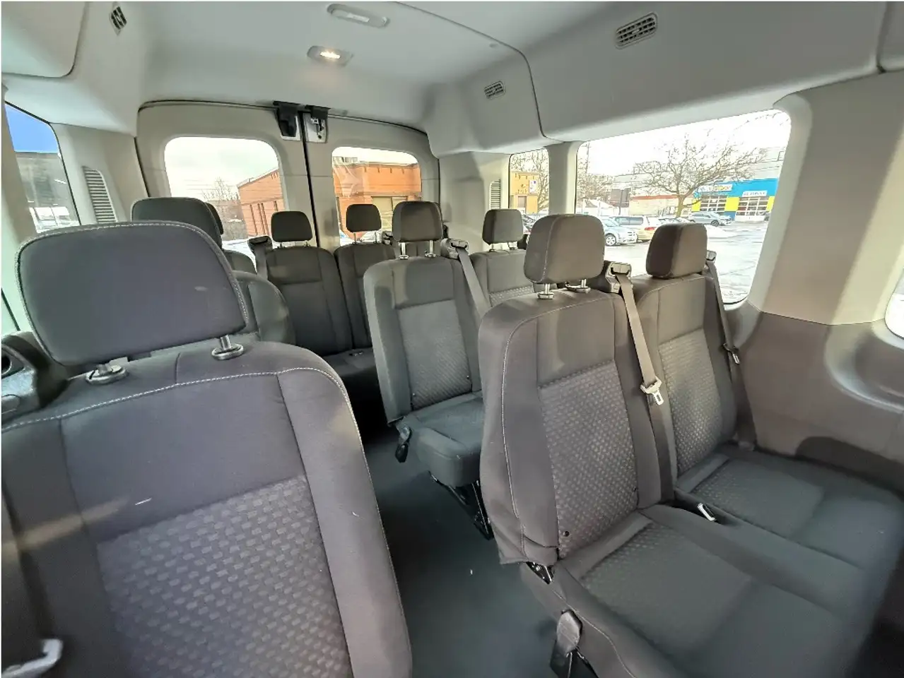 Ford Transit Passenger Wagon снимка Ford Transit Passenger Wagon