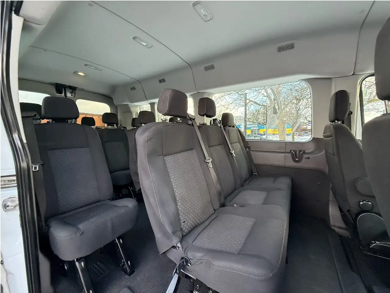Ford Transit Passenger Wagon снимка Ford Transit Passenger Wagon