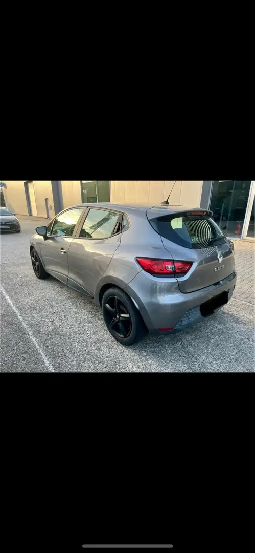 Renault Clio IV 1.2 16V 75 Expression - MARCHAND / EXPORT Grijs - 2