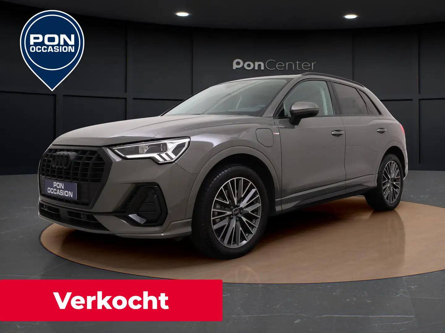 Audi Q3 45 TFSI e 245 PK | S-line l Trekhaak l Sportstoele Grau - 1