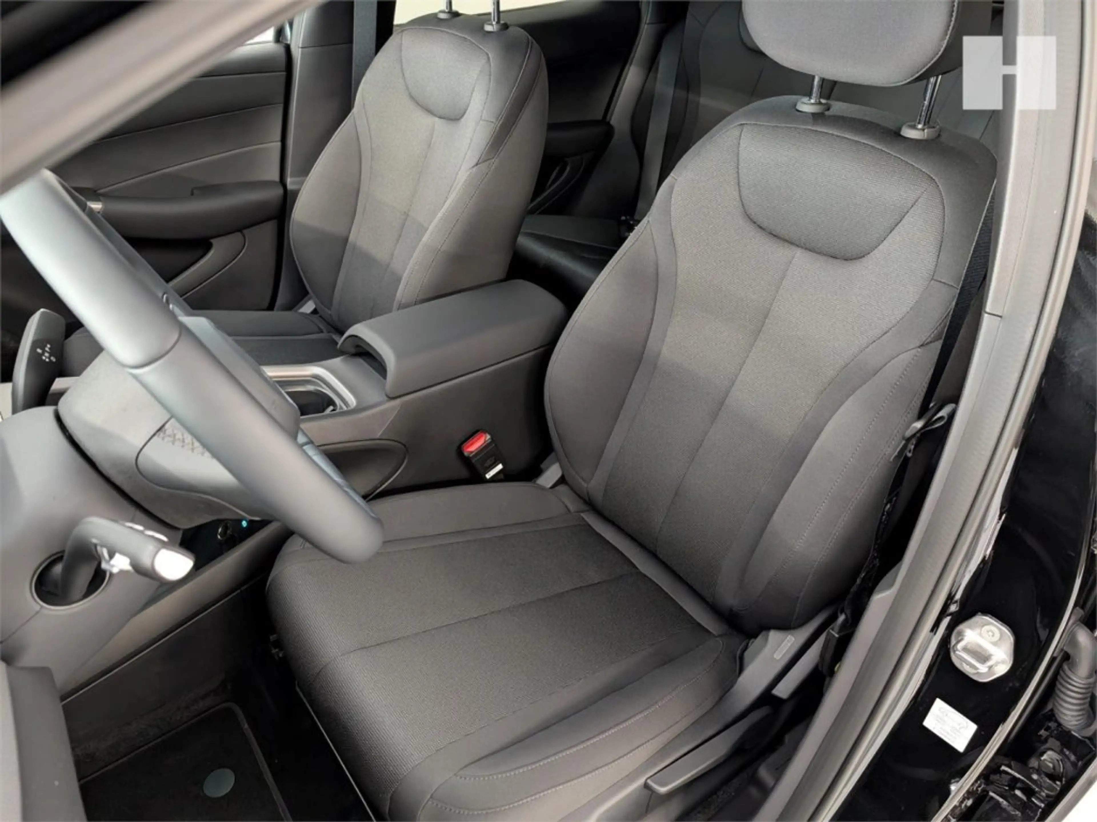 BYD Dolphin G DM-i Boost — photo 10