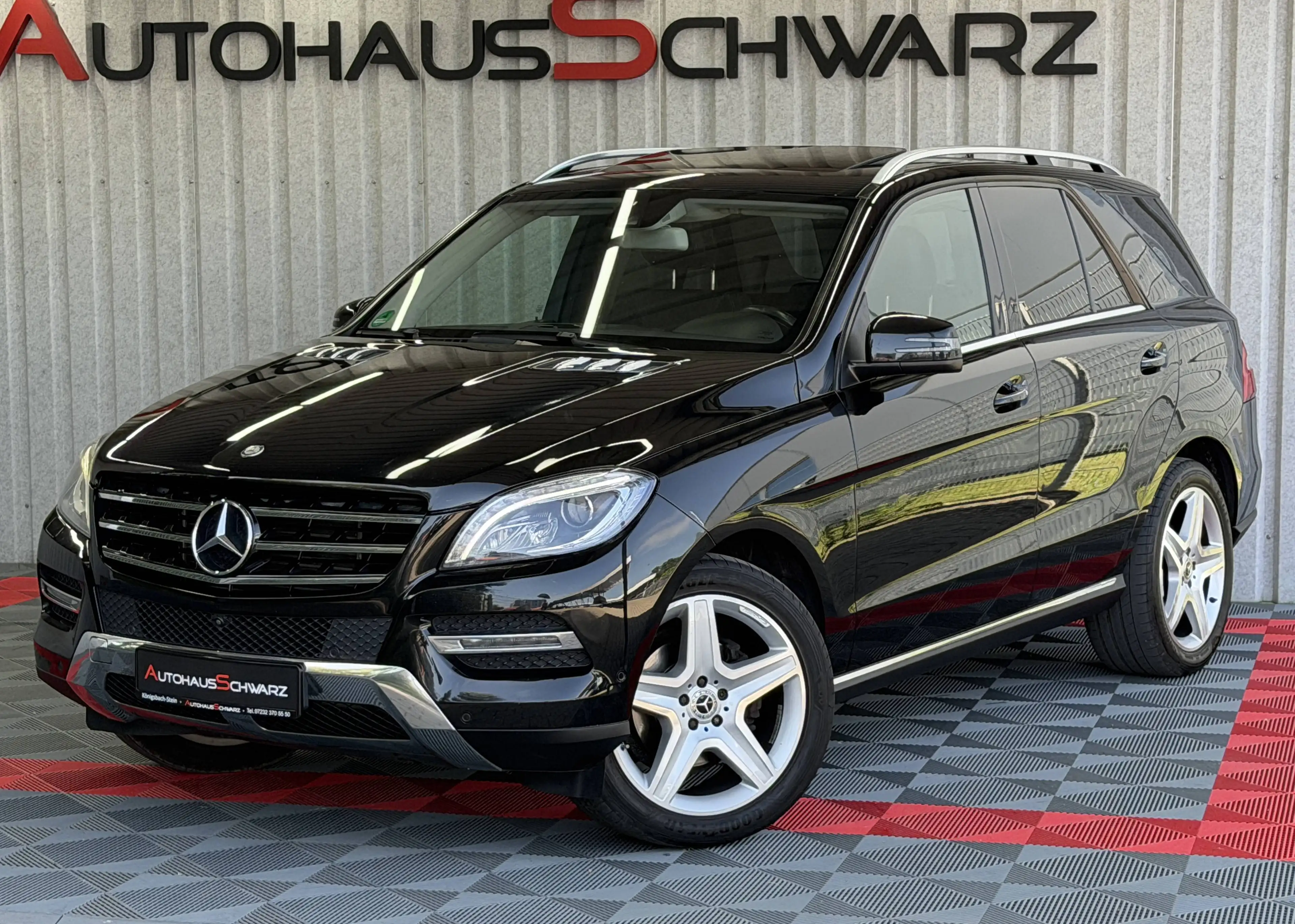 Mercedes-Benz ML 350 ML350CDI BlueTec 4Matic AMG 360 H&K AHK S-Dach Airmatic FahrAss — photo 3