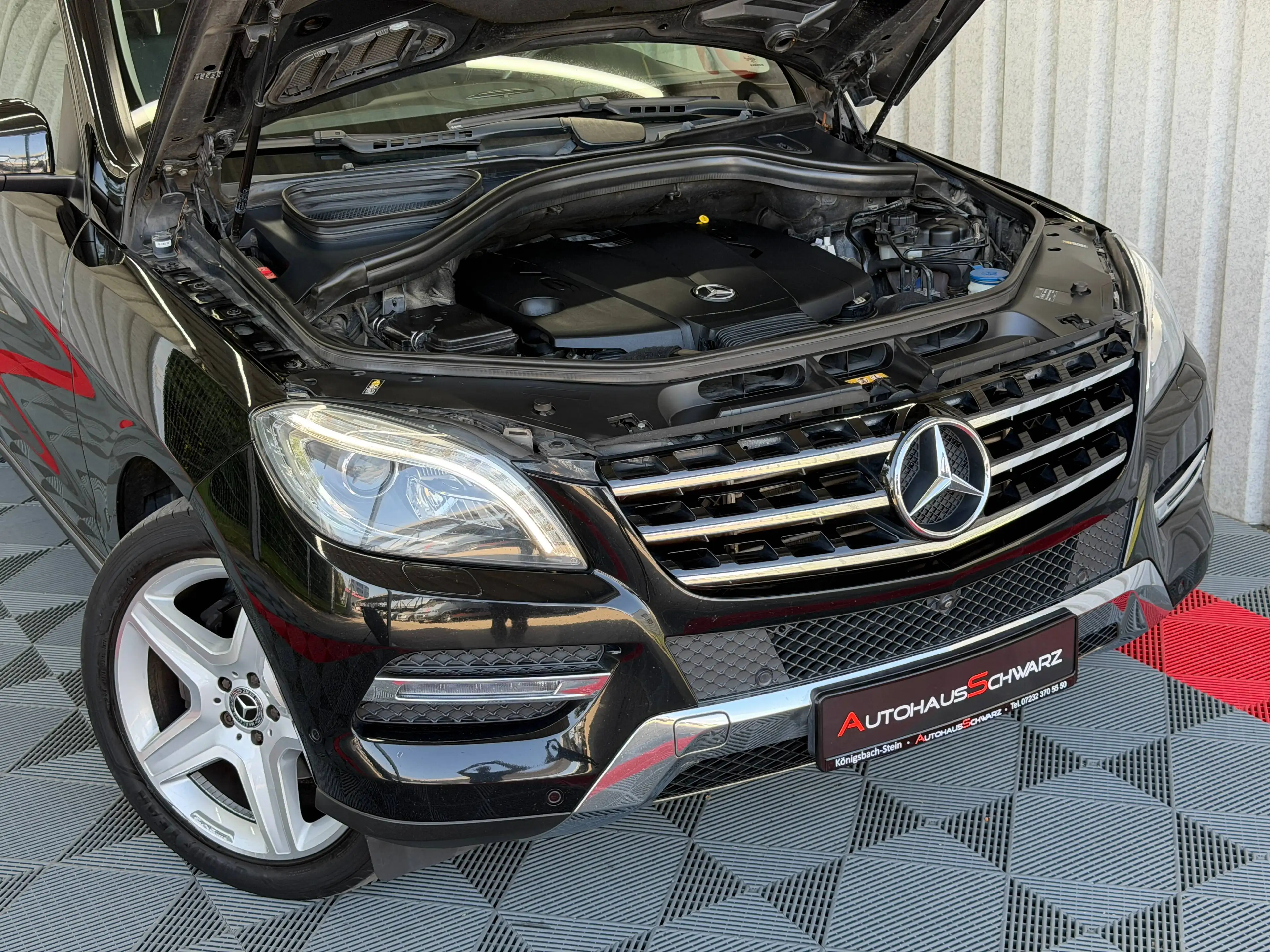 Mercedes-Benz ML 350 ML350CDI BlueTec 4Matic AMG 360 H&K AHK S-Dach Airmatic FahrAss — photo 9