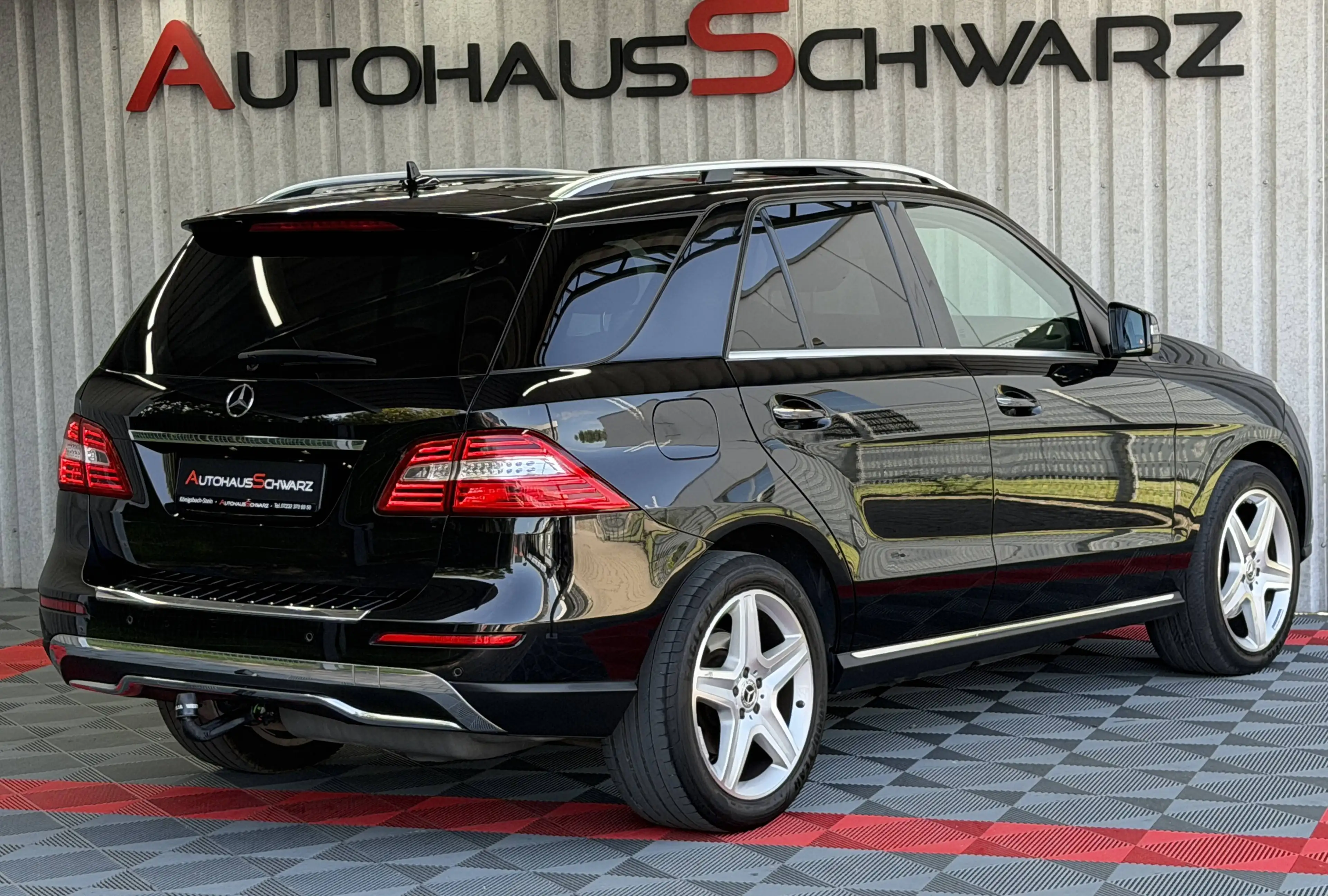 Mercedes-Benz ML 350 ML350CDI BlueTec 4Matic AMG 360 H&K AHK S-Dach Airmatic FahrAss — photo 7