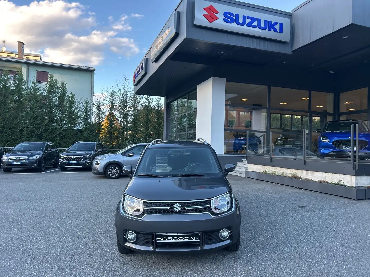 Suzuki Ignis Ignis 1.2 Hybrid 4WD All Grip Top Gris - 2