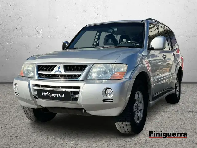 Mitsubishi Pajero Pajero 3.2 16V DI-D 5p. GLS2