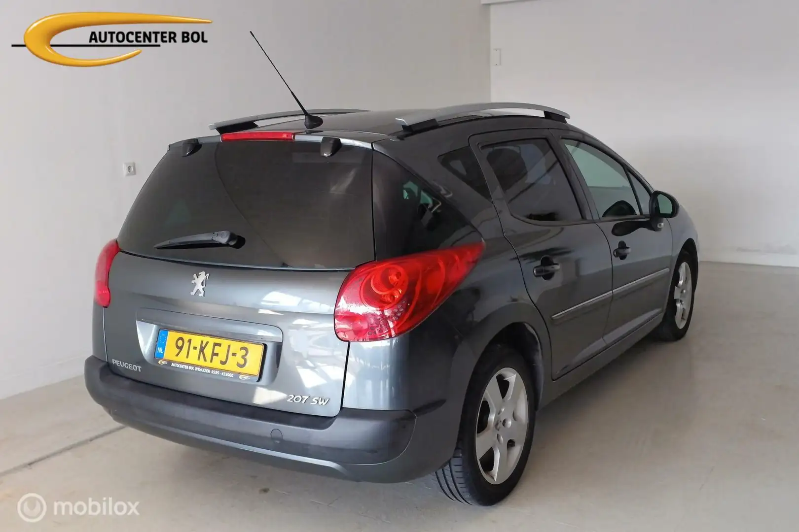Peugeot 207 SW 1.6 VTi XS Gris - 2