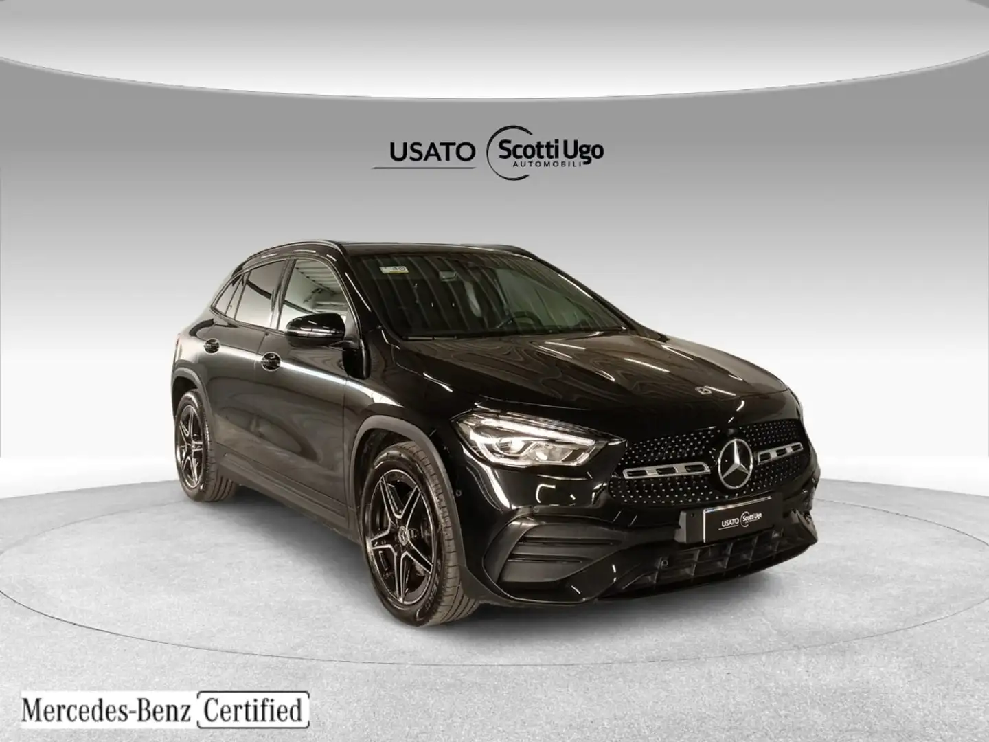 Mercedes-Benz GLA 180 180 d Premium auto Nero - 2